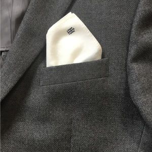 2 Men’s White Pocket Squares